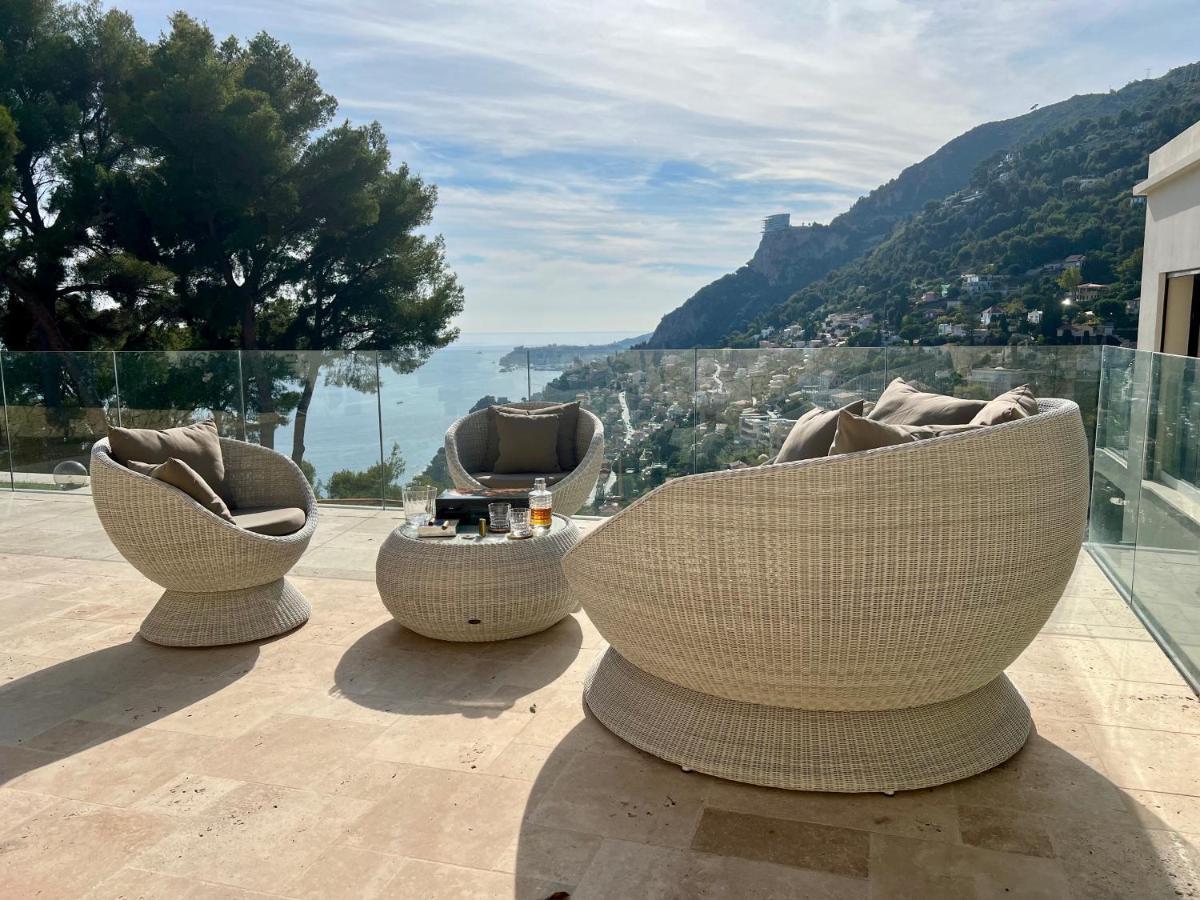 Folie Villa *